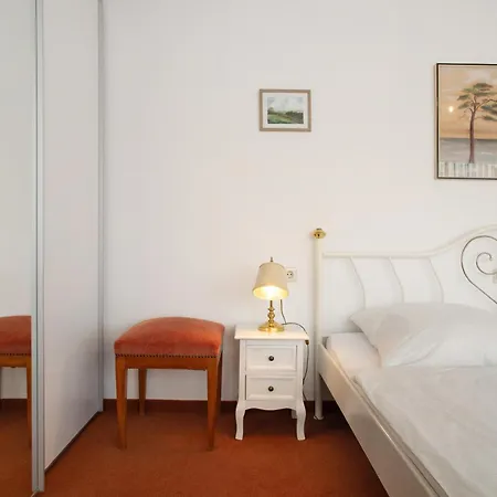 Affittacamere Garni Vitamari 3*